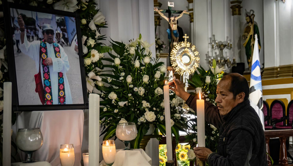 Programa Ver y Creer (15 de febrero) Tema: Violencia contra la Iglesia